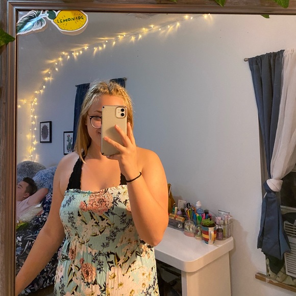 Blue Floral Cropped Jumpsuit - Picture 4 of 5